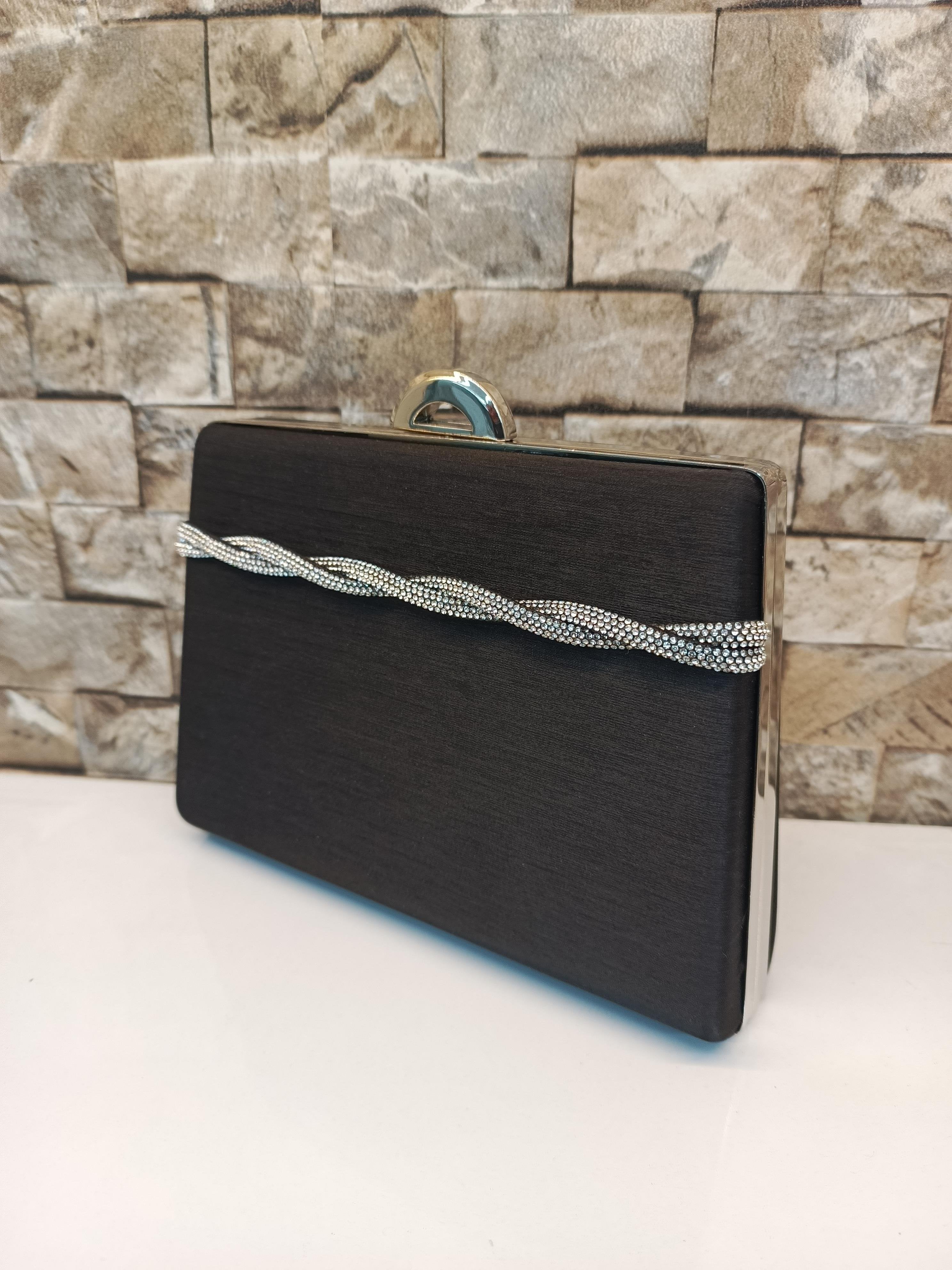 Kadın Siyah Taşlı Abiye Çanta