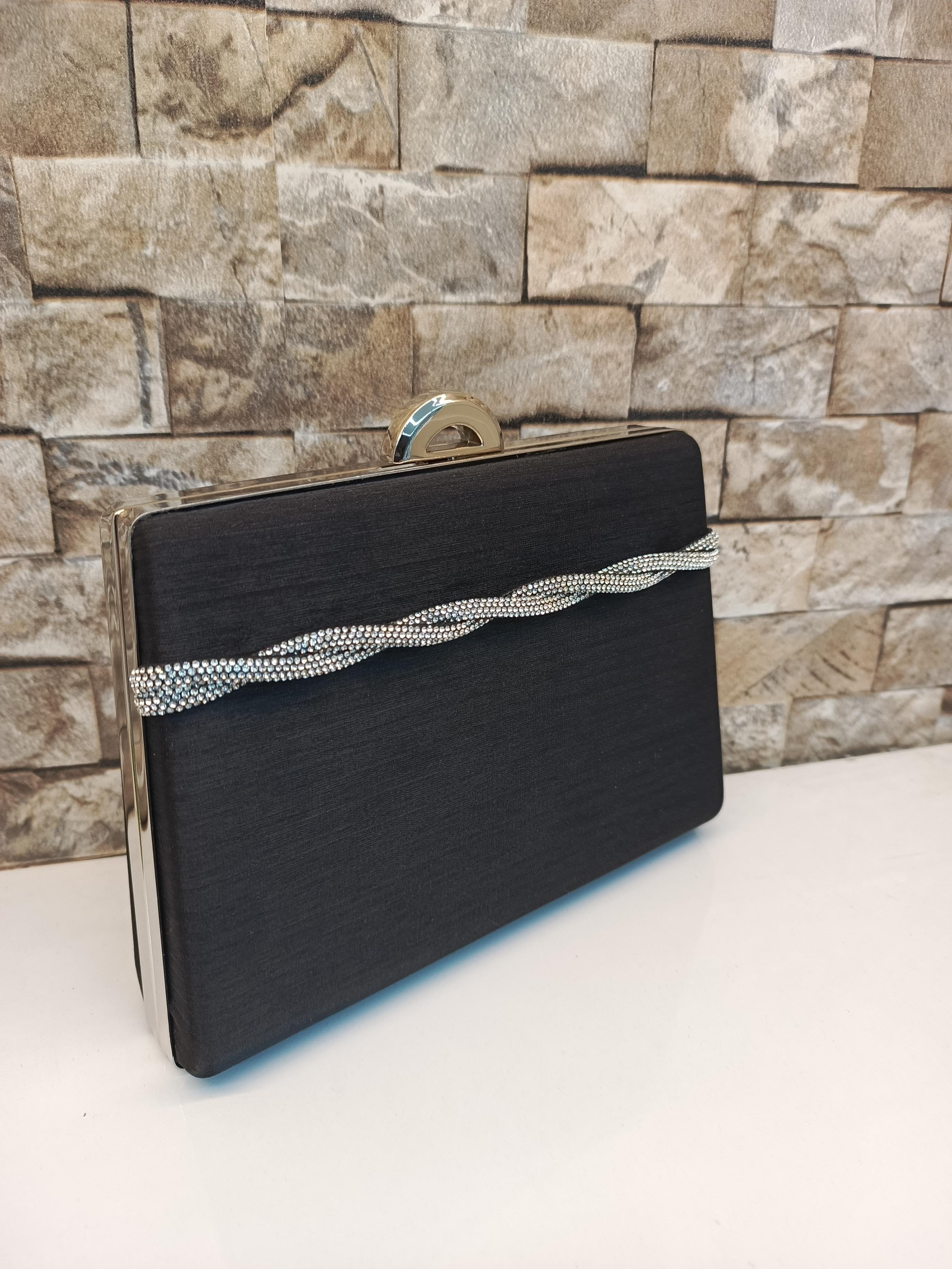Siyah Kristal Süslemeli Gece Çantası